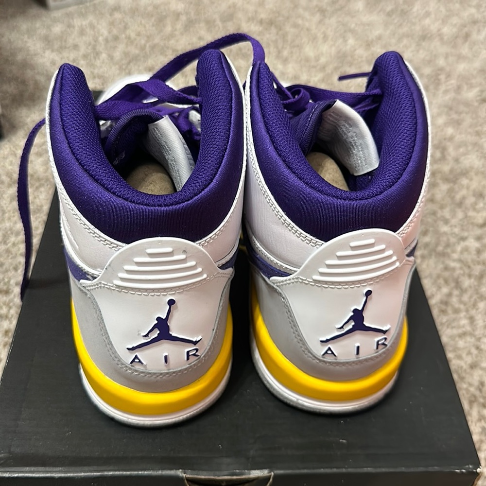 Air Jordan Legacy